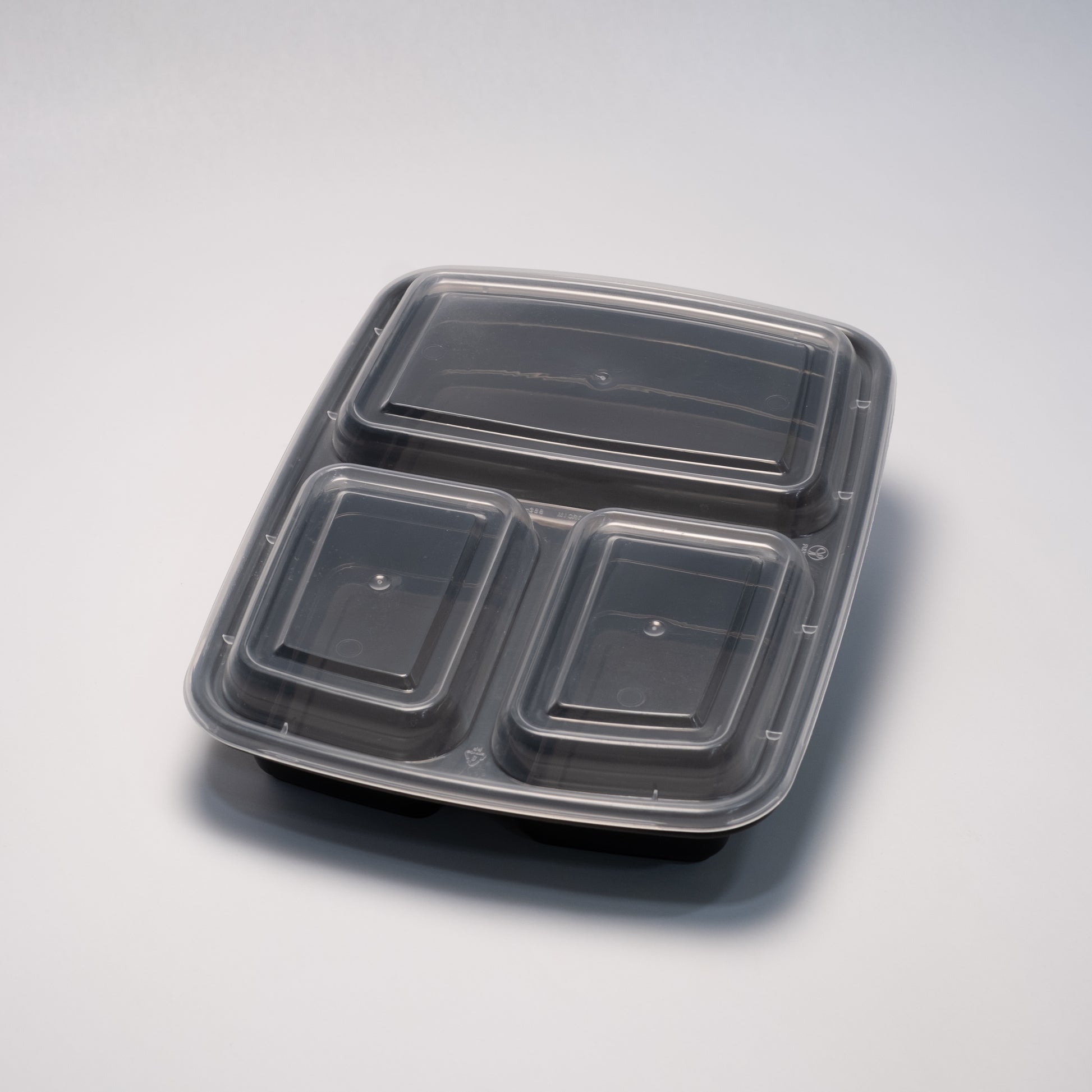 FH 388 B -3-compartment rectangular container with lids